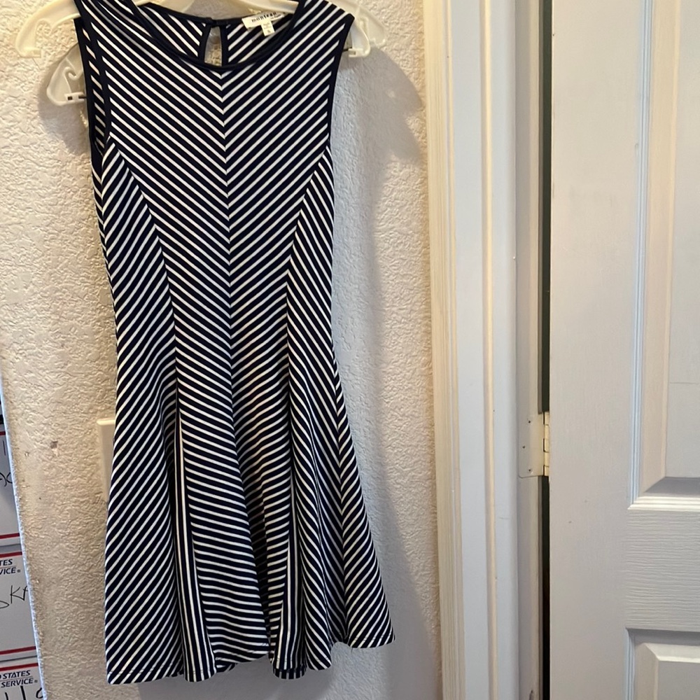 FINAL MARKDOWN Monteau dress small